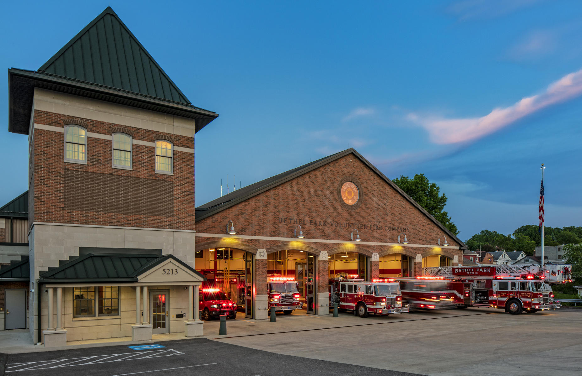 Bethel Park VFC ... Pittsburgh, PA : Commercial . Health . Public . Civic  : Architectural Photography | David Miller | David R. Miller | Photography | American | Architectural | Architects | Construction | Contractors | Nationwide | Landscape | Designers | Goggle | Revolutionary War | Fine Art | Stock